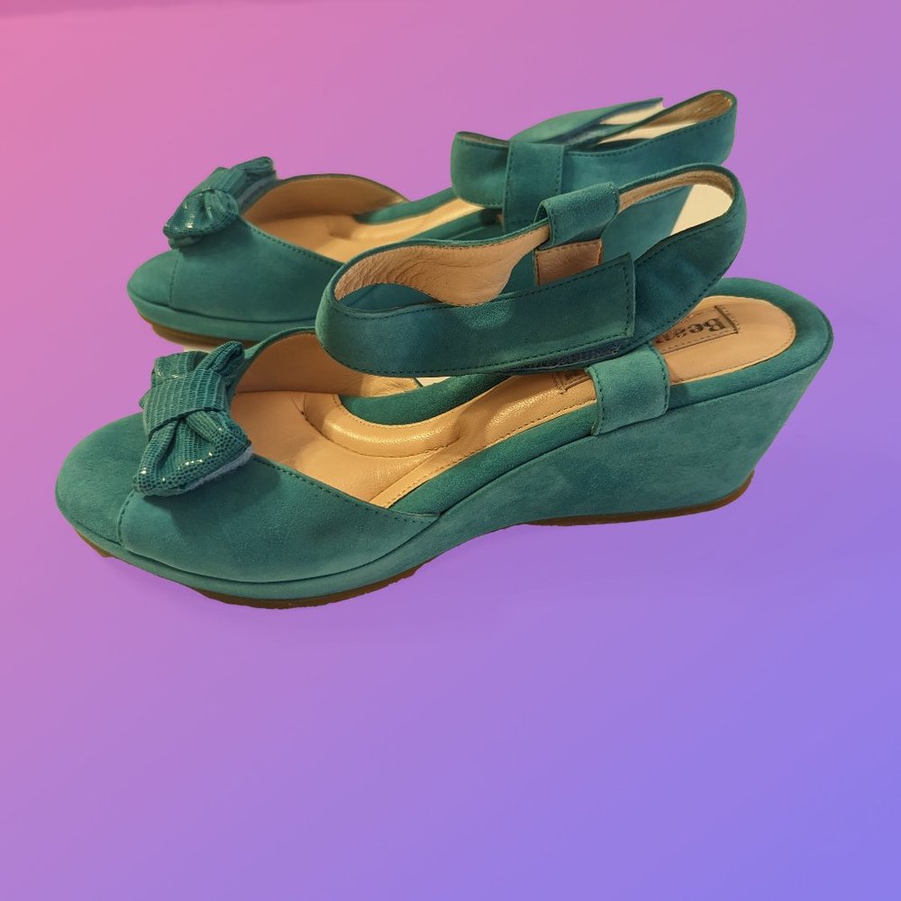 Beautifeel Israeli Suede Patent Leather Sandals siz 8 Sz 38